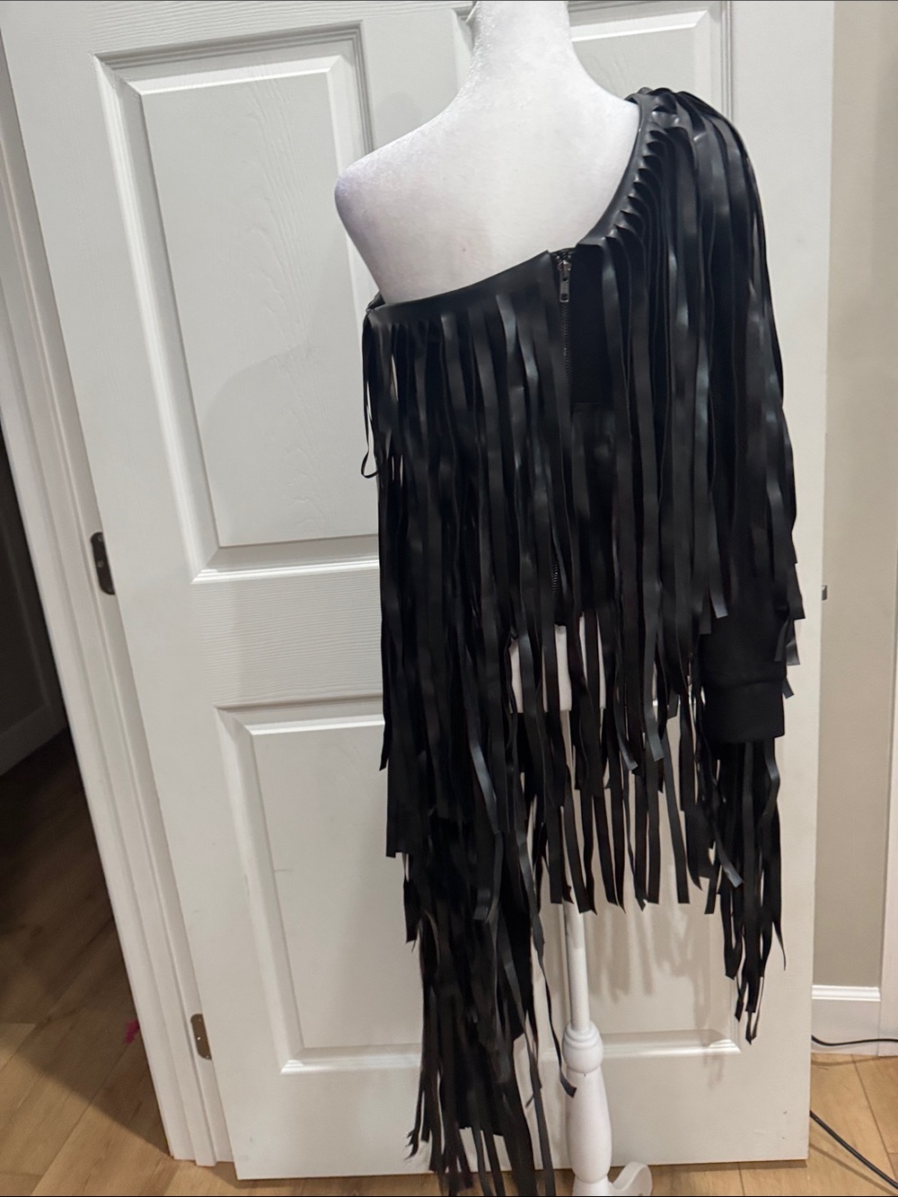 AKIRA Black One-Shoulder Fringe Leather Jacket - Picture 4 of 4